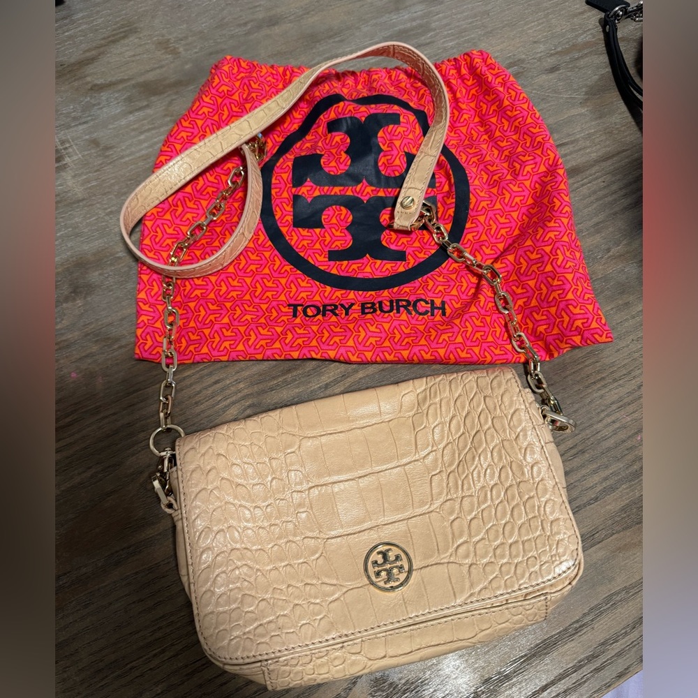 Tory Burch shoulder bag. Beige crocodile leather. Excellent condition